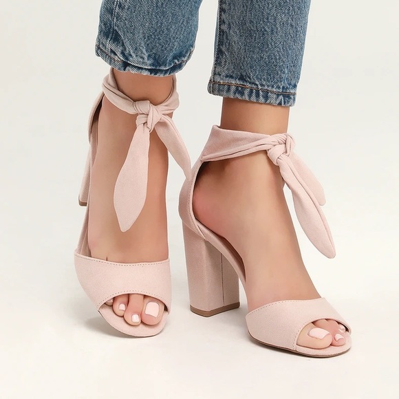 Lulus Shoes - Lulu's Covington Blush Ankle Strap Heels Size 8.5